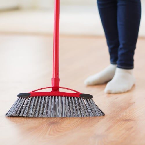 Laminate Floor Cleaning | Terry's Floor Fashions